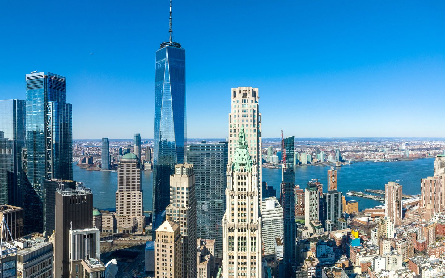 8 Spruce 官网展示的世界贸易中心一号楼与下城景观参考