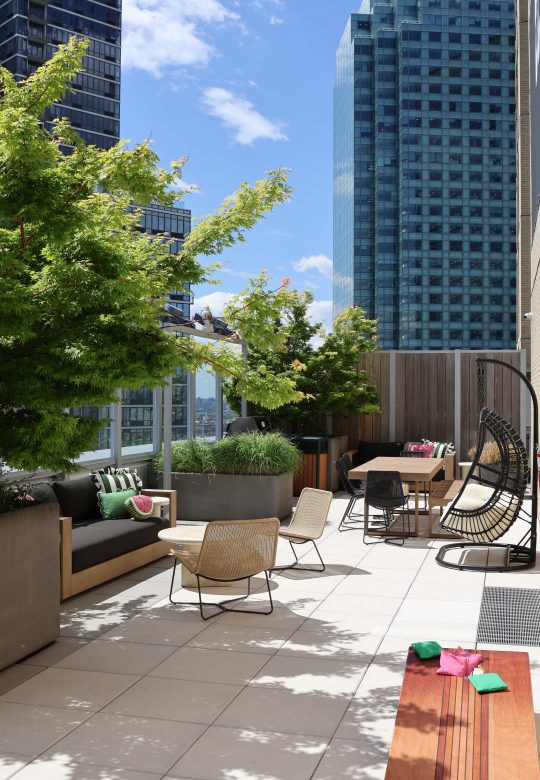 Linc LIC outdoor social terrace